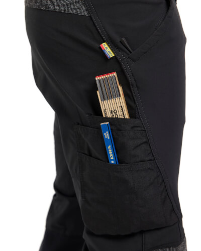 Blaklader 1422 zwarte stretch werkbroek dijbeenzak