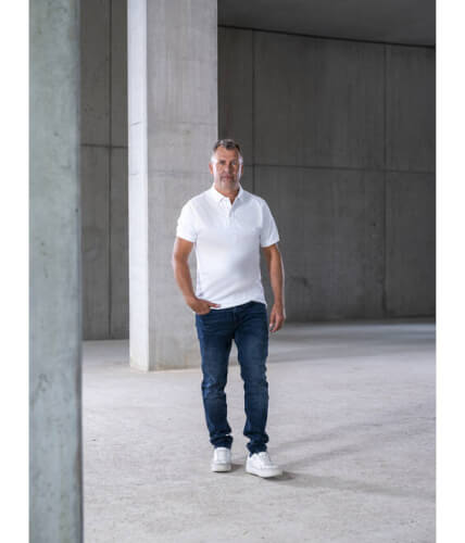 Santino Mojo White poloshirt op model