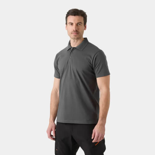 Helly Hansen 79398-970 Classic 2.0 poloshirt op model